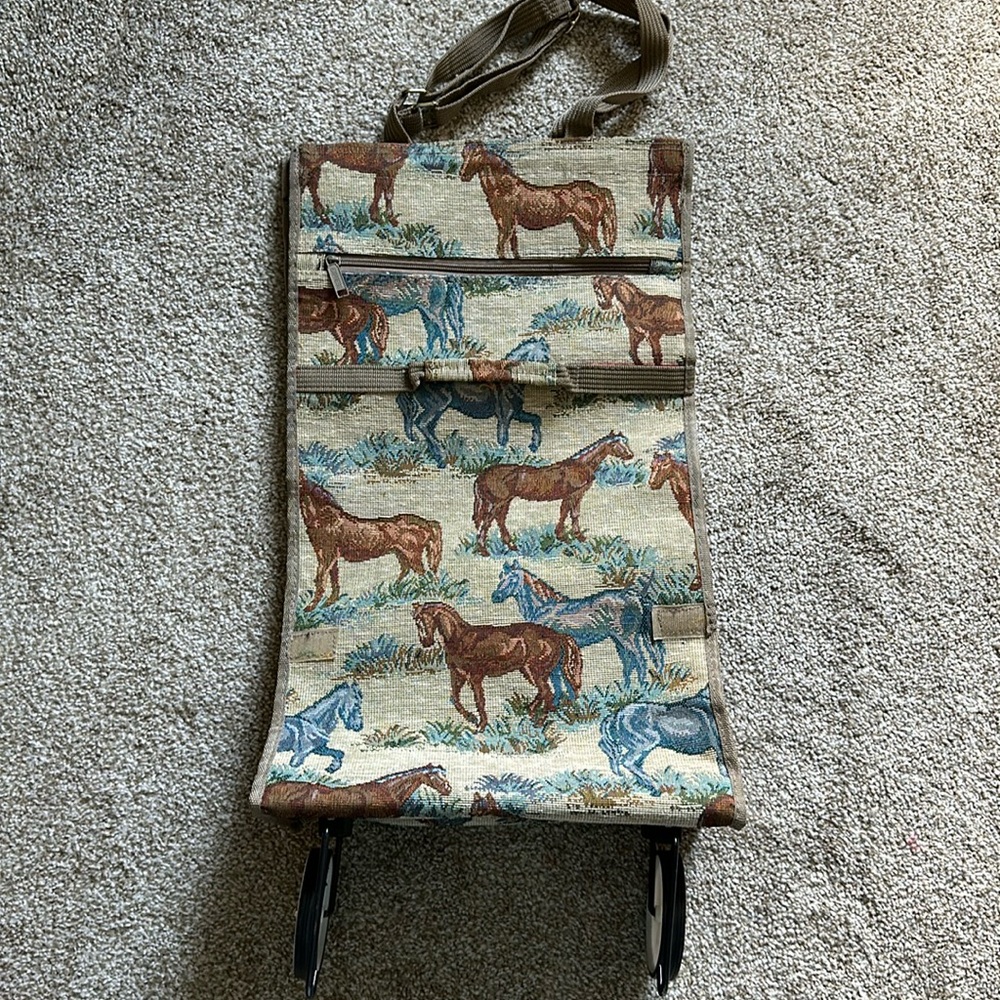 👜 Vintage Horse Tapestry Rolling Tote Bag – 22”x14”